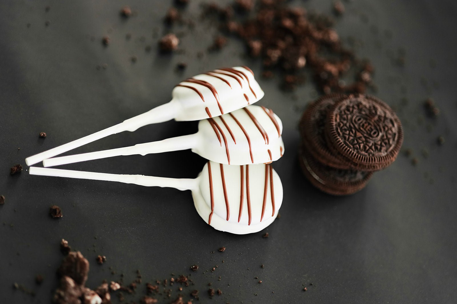 Caramel and Chocolate Dipped Oreos - 12 Pack - The Caramel Tree